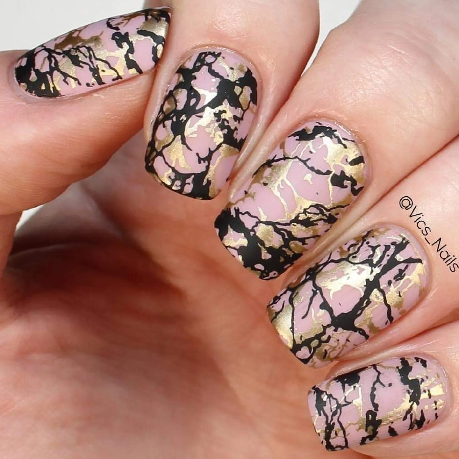 Chic Peek: Heart of Stone Nail Stamping Starter Kit