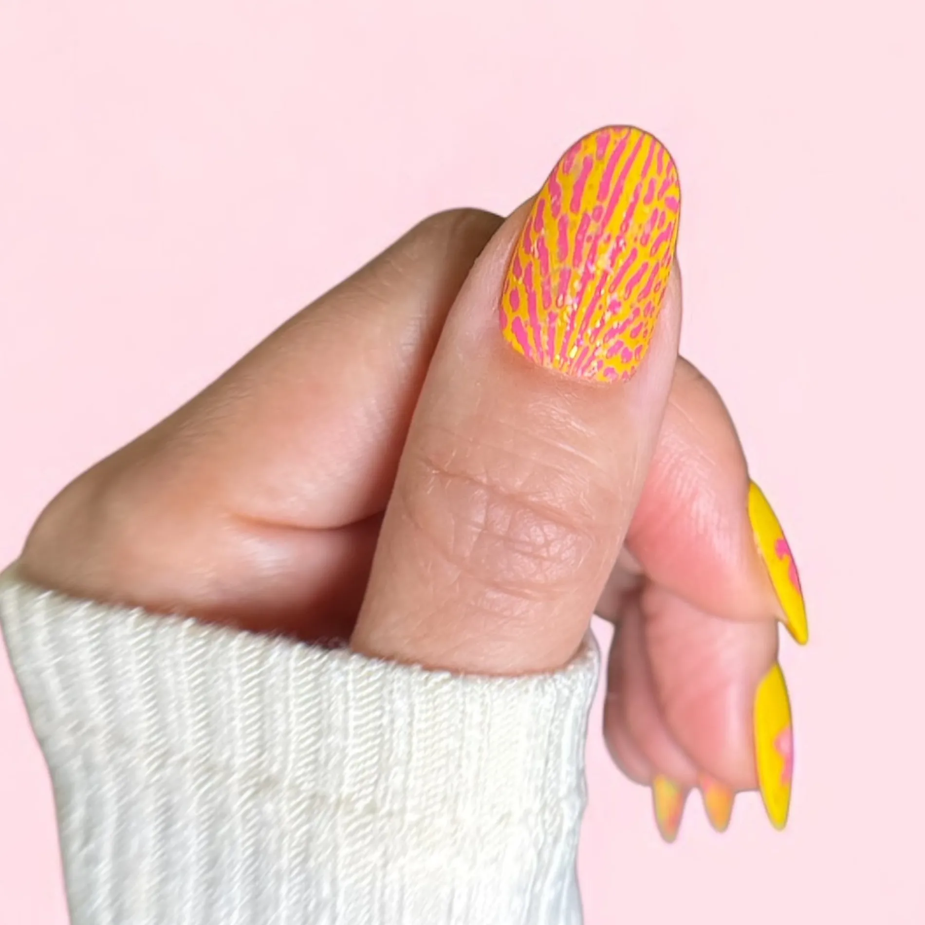 300pcs Full Cover Nail Tips for Extension in 15 Sizes - Short Round