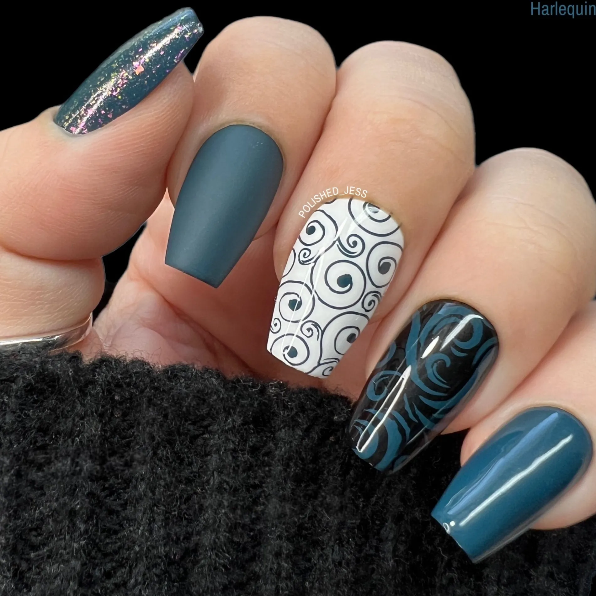 Snowflake Waltz: 6-Piece Stamping Art Polish Set