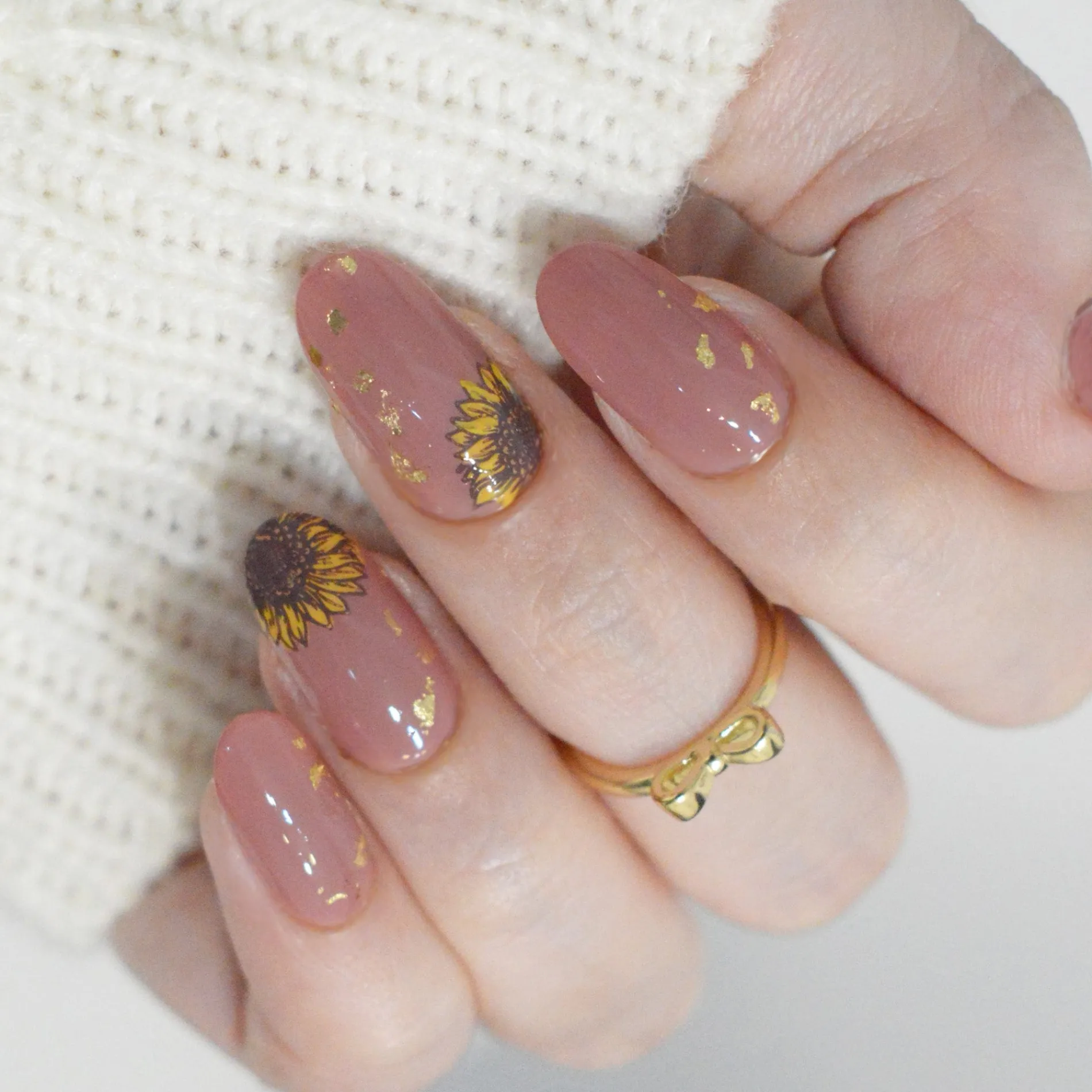 Sunflower Fields (M602) - Nail Stamping Plate