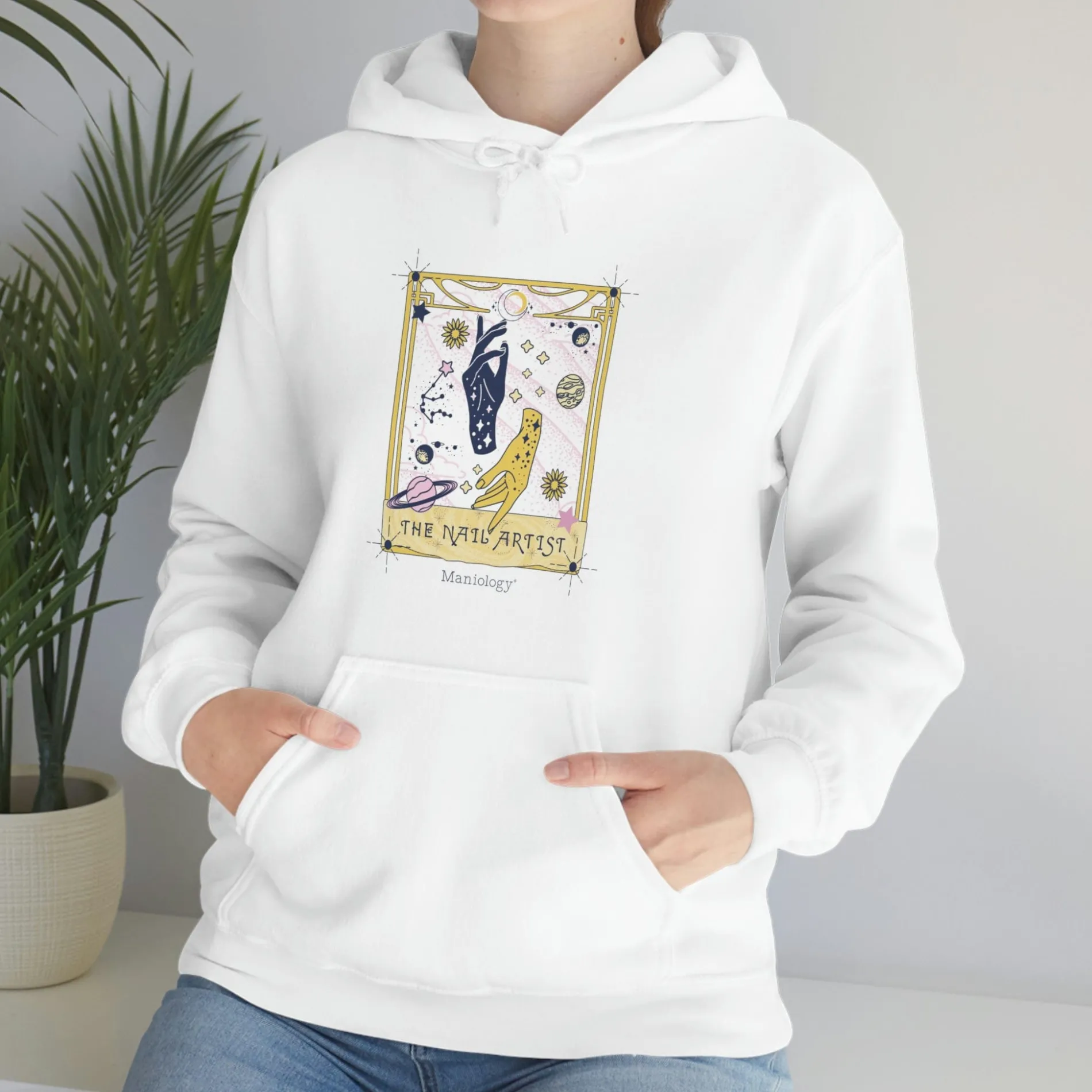 Tarot - The Nail Artist - Heavy Blend Hoodie Sweatshirt